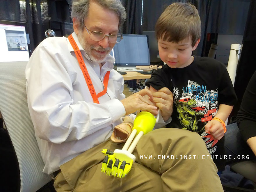 Volunteer Engineers 3D-Print Superhero Prosthetic Arms For Kids Volunteer Engineers 3D-Print Superhero Prosthetic Arms For Kids
