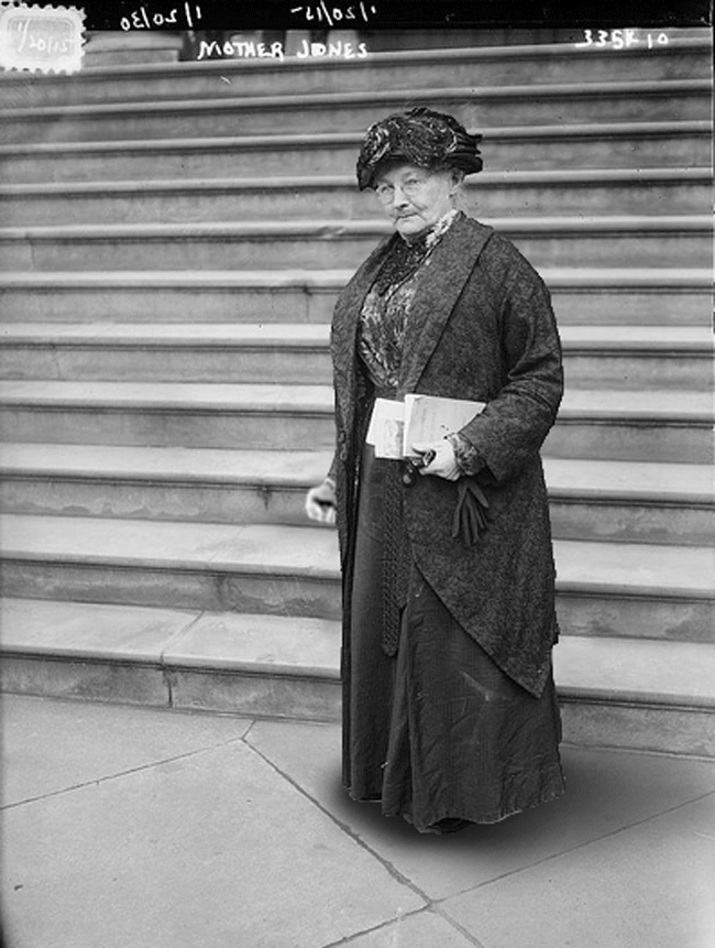 Artist Turns Historic B&#038;W Photos Into Haunting GIFs