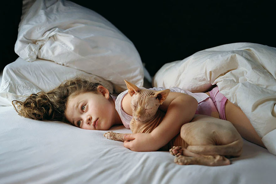 Amelia And The Animals: Photographer Mom Captures Daughter&#8217;s Love For Animals