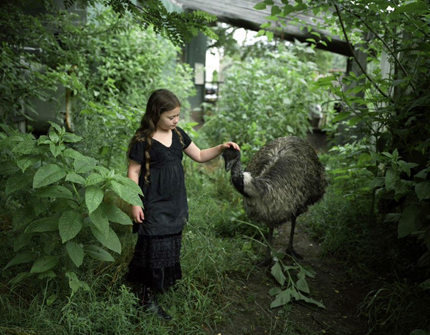 Amelia And The Animals: Photographer Mom Captures Daughter&#8217;s Love For Animals