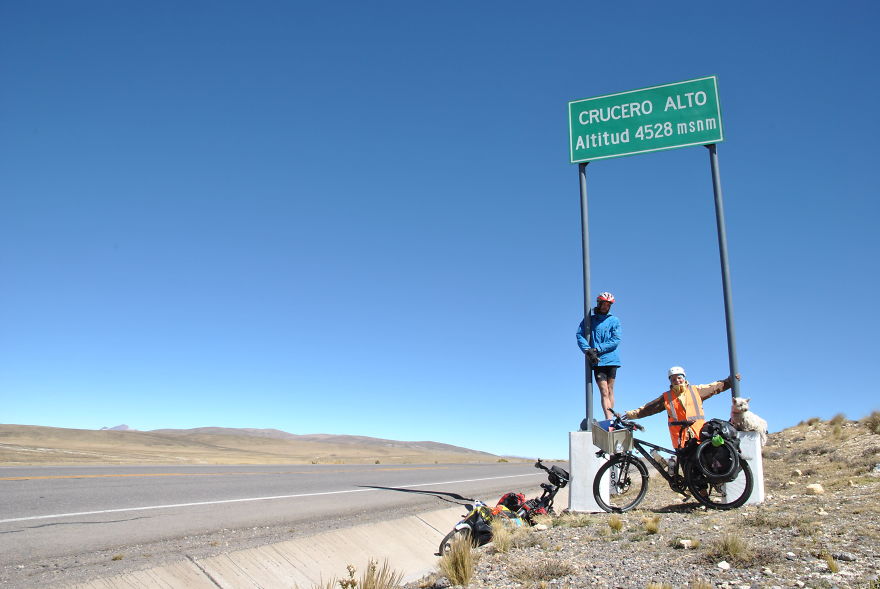 I&#8217;m Cycling 26,000 Km Around The World With My Blind Dog Tulku
