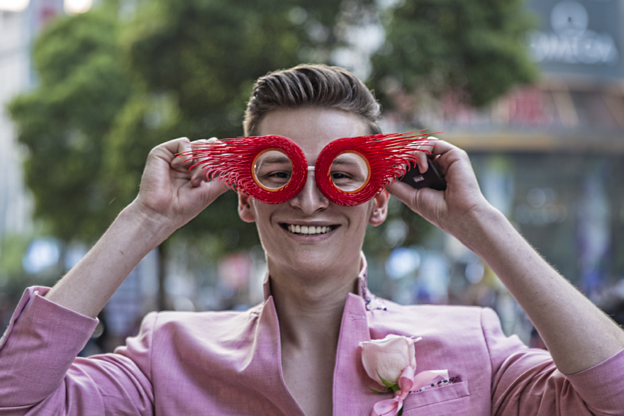 Iranian Artist Takes Bizarre Eyeware Into The Streets Of Shanghai