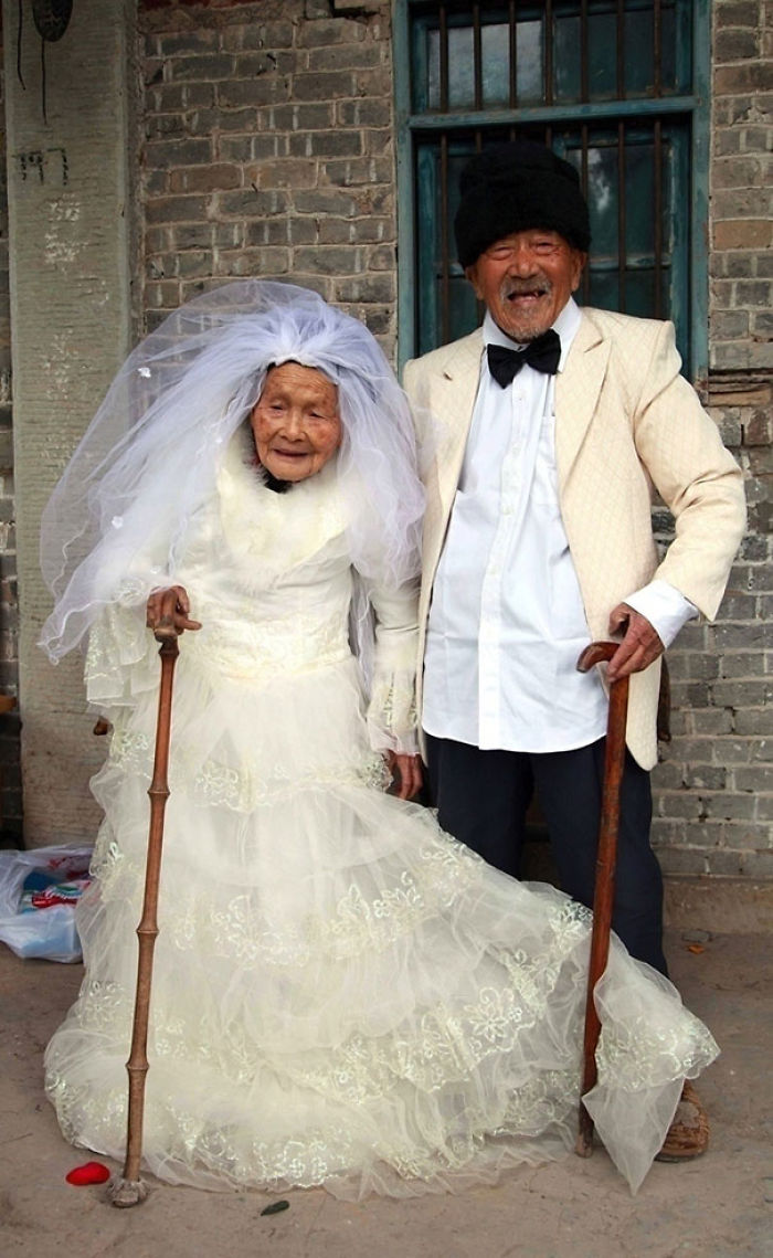 28 Elderly Couple Wedding Photos Proving You&#8217;re Never Too Late To Find The One