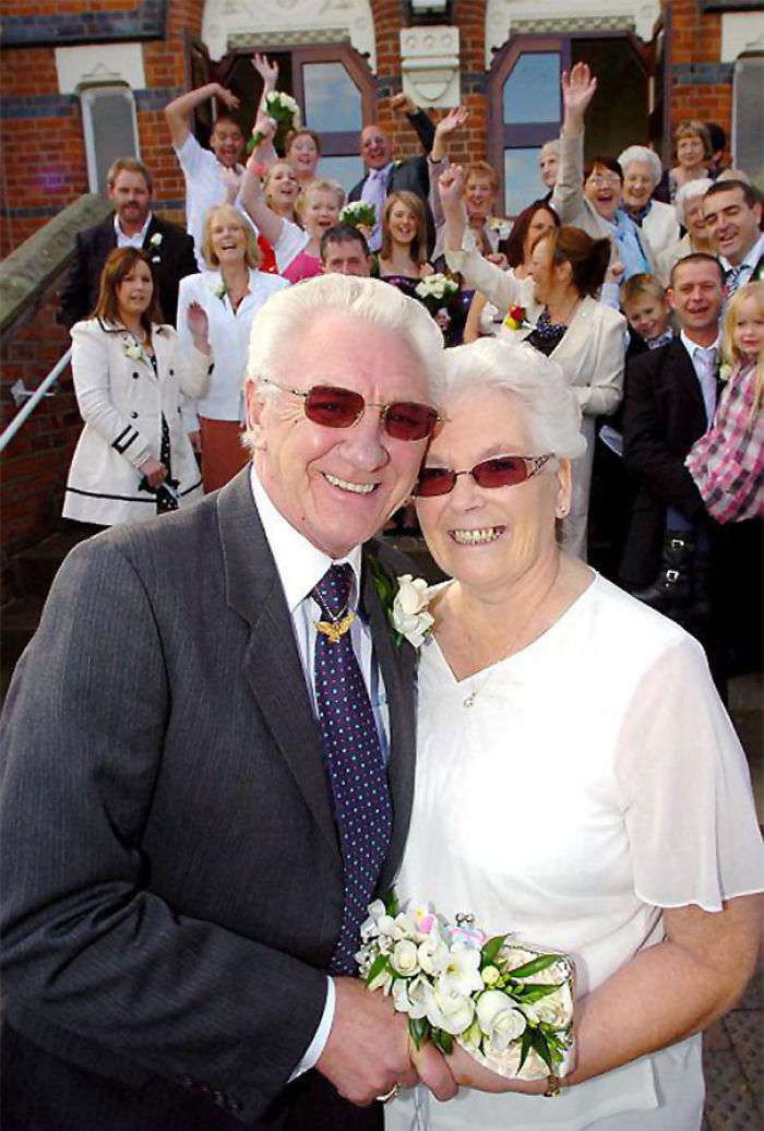 28 Elderly Couple Wedding Photos Proving You&#8217;re Never Too Late To Find The One