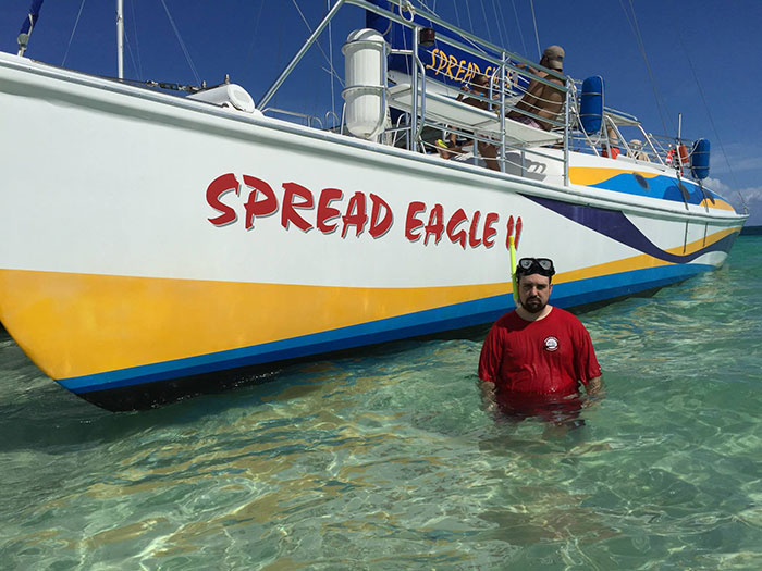 Sad Vacation Guy Wins Second Vacation, Takes His Wife And Baby, Has Much Better Time Sad Vacation Guy Wins Second Vacation, Takes His Wife And Baby, Has Much Better Time