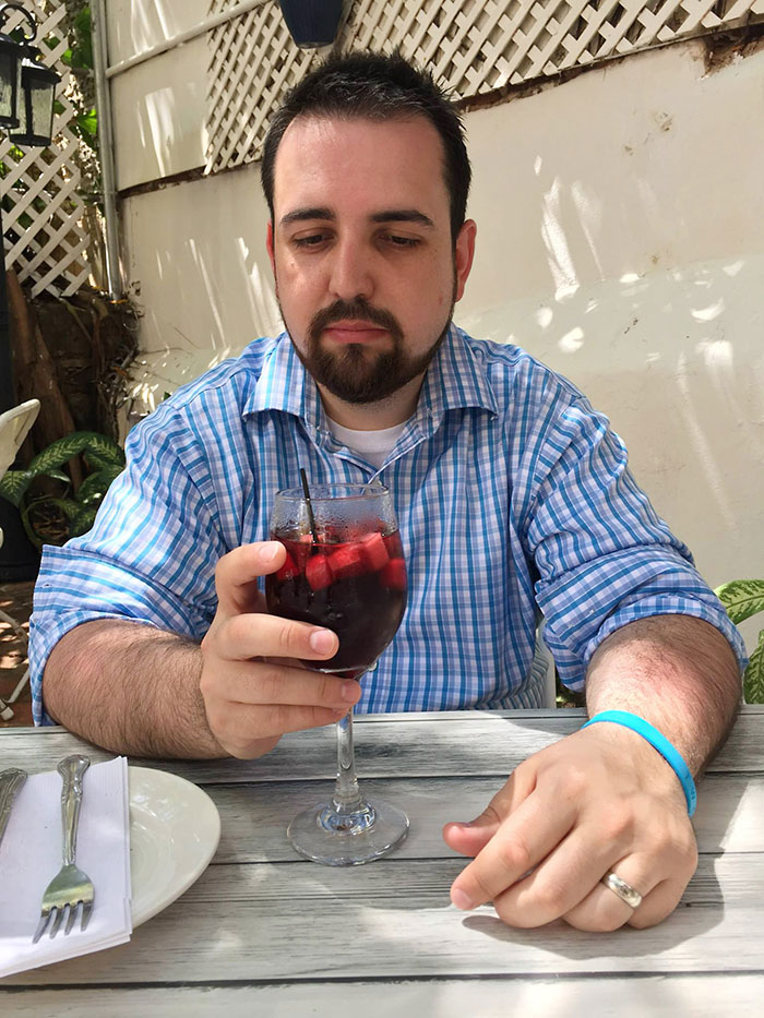 Sad Vacation Guy Wins Second Vacation, Takes His Wife And Baby, Has Much Better Time Sad Vacation Guy Wins Second Vacation, Takes His Wife And Baby, Has Much Better Time