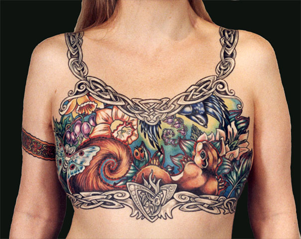 Tattoo Artists Cover Breast Cancer Survivors’ Scars With Beautiful Tattoos Tattoo Artists Cover Breast Cancer Survivors’ Scars With Beautiful Tattoos