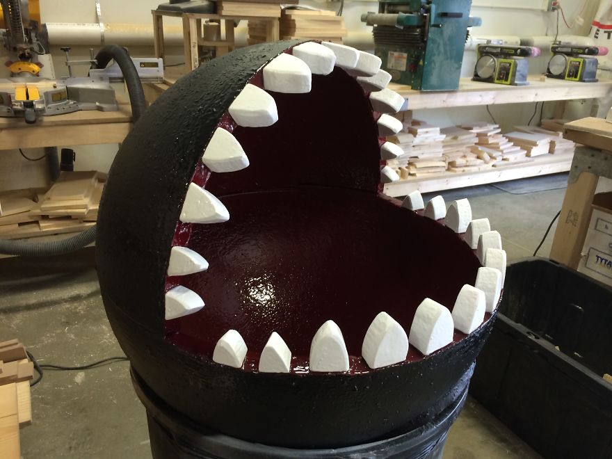 I Made A Bed For My Cat Inspired By Super Mario’s Chain Chomp Monster I Made A Bed For My Cat Inspired By Super Mario’s Chain Chomp Monster