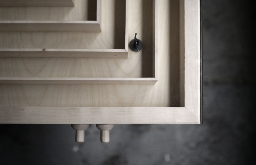 Labyrinth Table: I Created A Maze Table With Movable Magnet Figures Inside Labyrinth Table: I Created A Maze Table With Movable Magnet Figures Inside