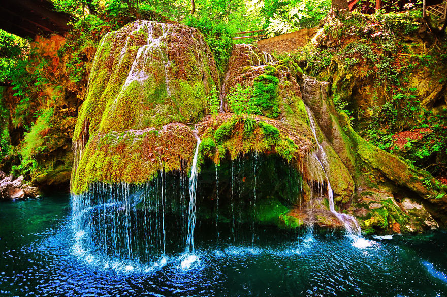 175 Unbelievable Places That Look Like They’re From Another Planet 175 Unbelievable Places That Look Like They’re From Another Planet