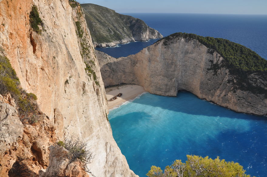 175 Unbelievable Places That Look Like They’re From Another Planet 175 Unbelievable Places That Look Like They’re From Another Planet