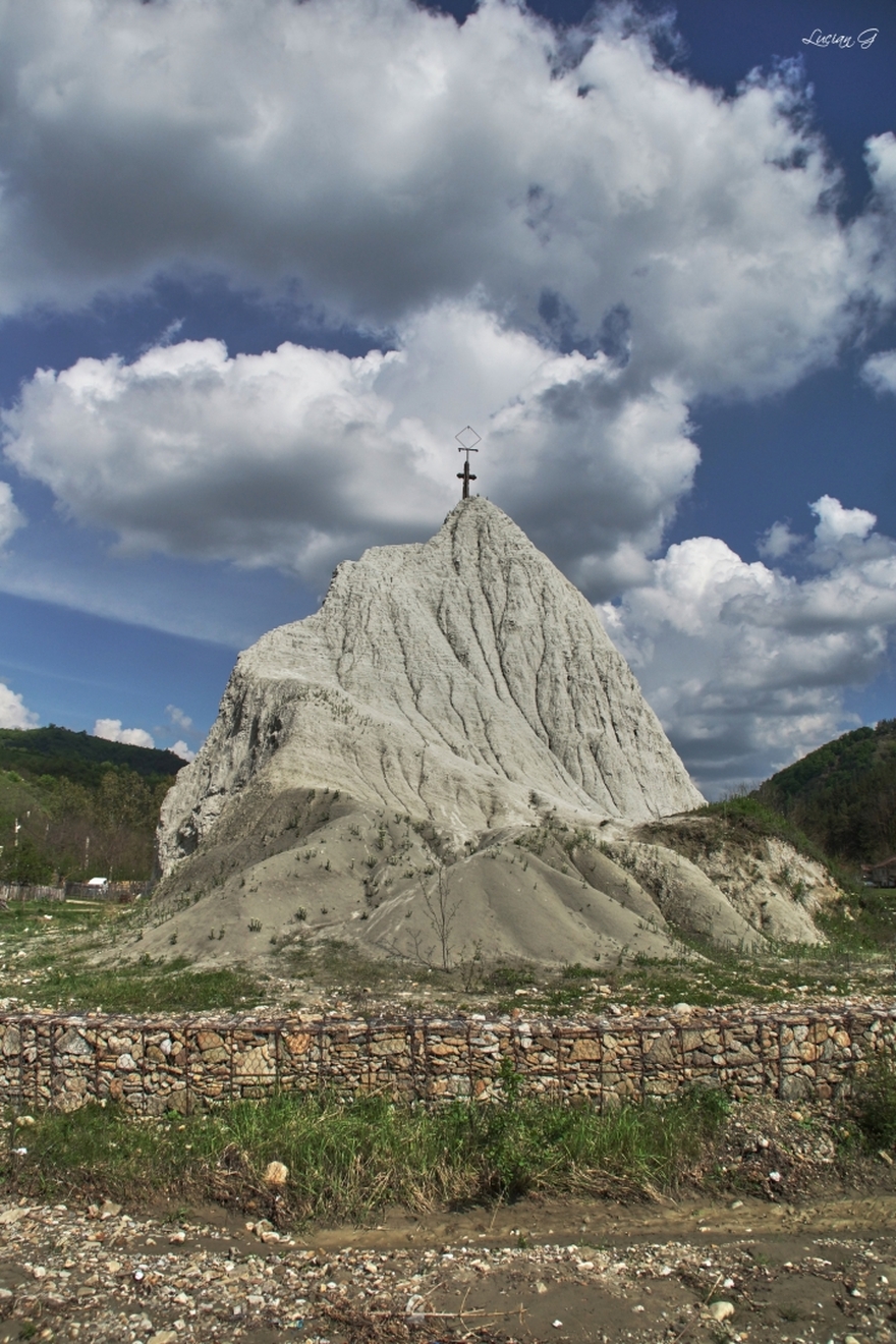 175 Unbelievable Places That Look Like They’re From Another Planet 175 Unbelievable Places That Look Like They’re From Another Planet