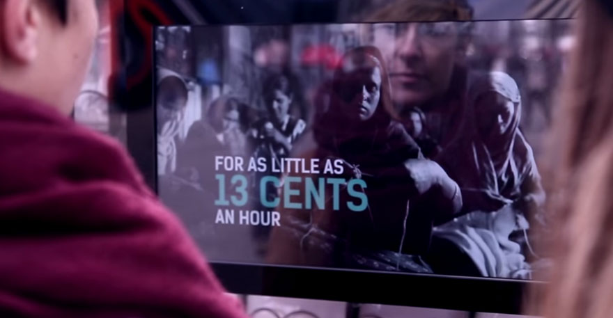 This Vending Machine Sold T-Shirts For Only 2 Euros, But Nobody Wanted To Buy Them This Vending Machine Sold T-Shirts For Only 2 Euros, But Nobody Wanted To Buy Them