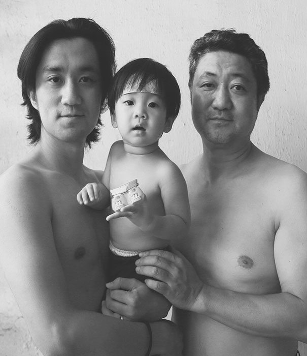 Father And Son Took The Same Picture For 28 Years &#8211; Until The Last One