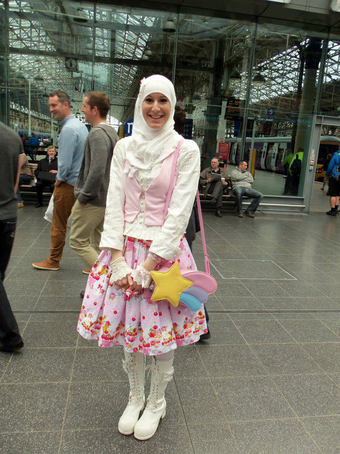 Muslim Lolita Fashion Is A New Trend Inspired By Japan Muslim Lolita Fashion Is A New Trend Inspired By Japan