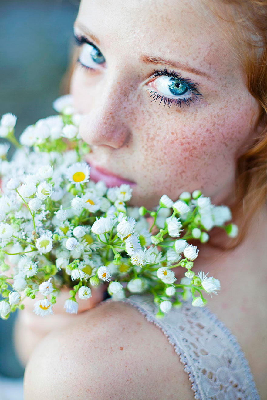 Stunning Redhead Portraits By Maja Topčagić Capture The Spirit Of Summer Stunning Redhead Portraits By Maja Topčagić Capture The Spirit Of Summer