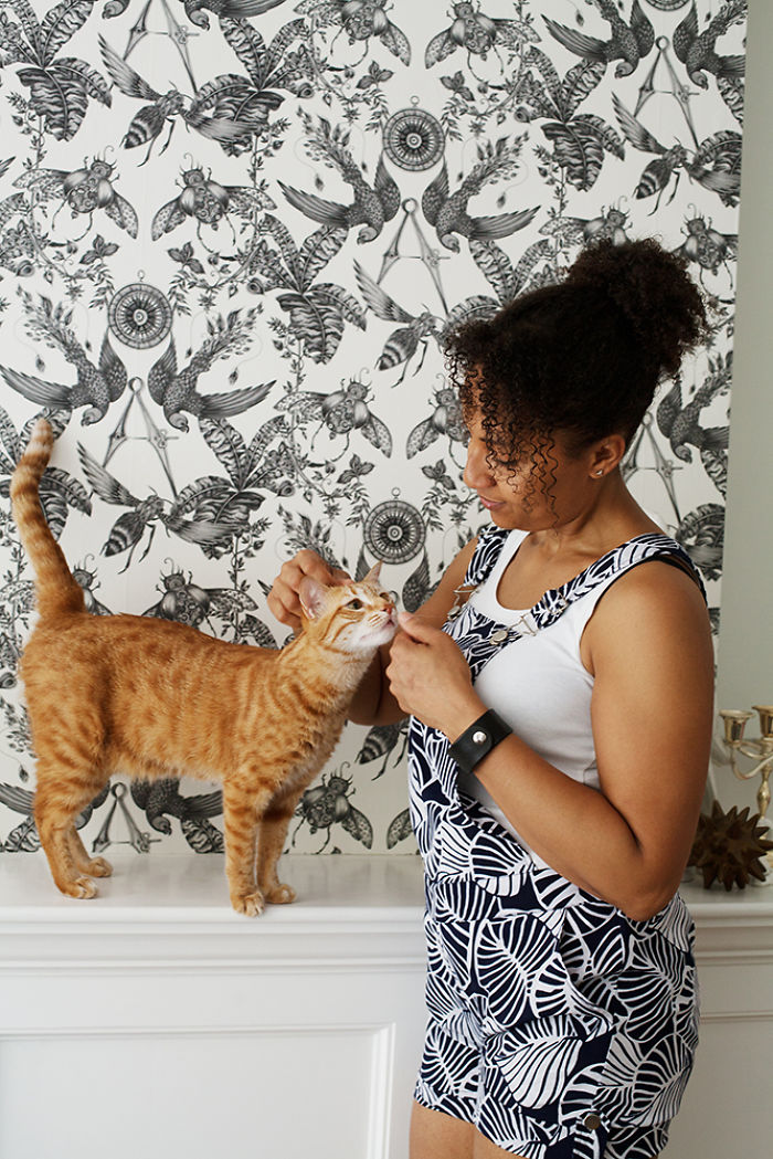 I Photograph Girls And Their Adopted Cats I Photograph Girls And Their Adopted Cats