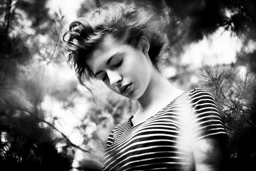 I Photograph Beautiful Women With Their Eyes Shut