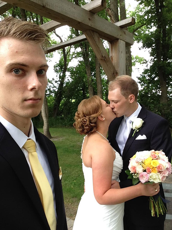 Man Documents His Life As The Third Wheel For 3 Years In Awkward Selfies
