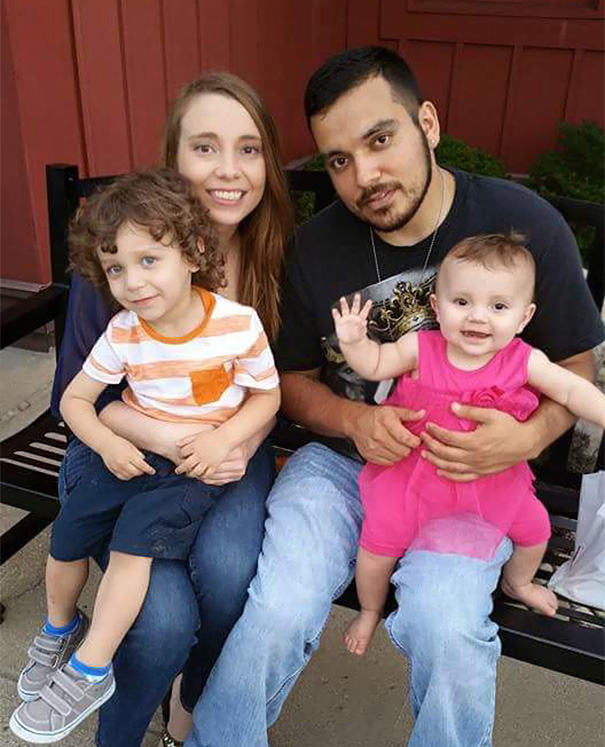 Baby Girl Sees Mom And Dad Clearly For First Time And Her Reaction Is Priceless Baby Girl Sees Mom And Dad Clearly For First Time And Her Reaction Is Priceless