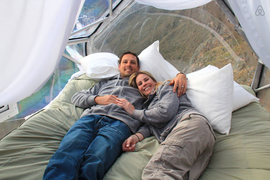 Terrifying See-Through Sleeping Capsules Hang 400 Feet Above Peru&#8217;s Sacred Valley