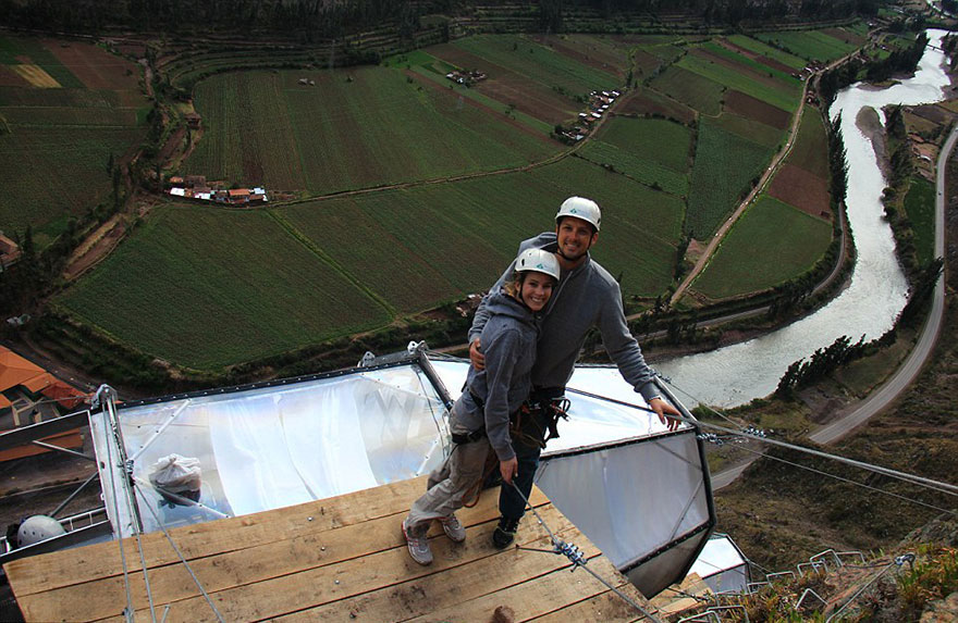 Terrifying See-Through Sleeping Capsules Hang 400 Feet Above Peru&#8217;s Sacred Valley
