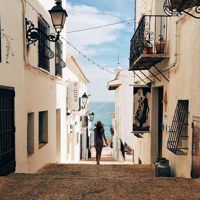 Engineer Quits Job At IBM And Becomes An Instagram Celebrity