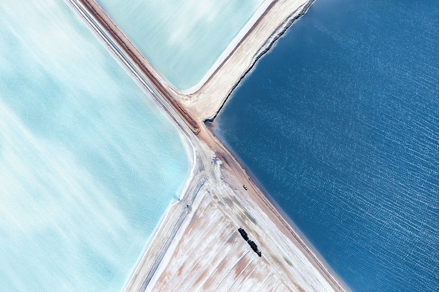 Blue Salt Fields In Australia Look Like Paintings From Above Blue Salt Fields In Australia Look Like Paintings From Above