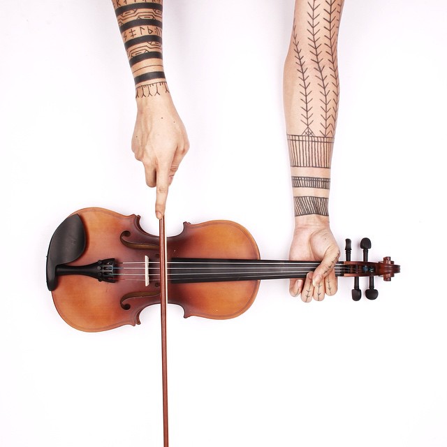 Creative Portraits Of Artist’s Hands Exploring Different Art Forms Creative Portraits Of Artist’s Hands Exploring Different Art Forms