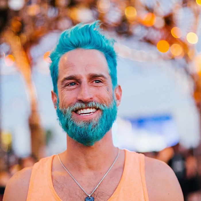 Merman Trend: Men Are Dyeing Their Hair With Incredibly Vivid Colors Merman Trend: Men Are Dyeing Their Hair With Incredibly Vivid Colors