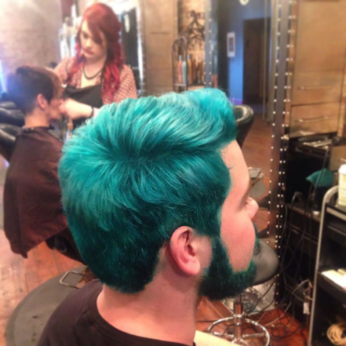 Merman Trend: Men Are Dyeing Their Hair With Incredibly Vivid Colors Merman Trend: Men Are Dyeing Their Hair With Incredibly Vivid Colors
