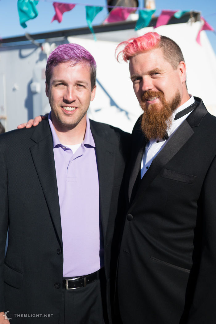 Merman Trend: Men Are Dyeing Their Hair With Incredibly Vivid Colors Merman Trend: Men Are Dyeing Their Hair With Incredibly Vivid Colors