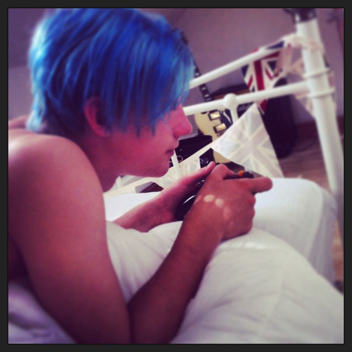 Merman Trend: Men Are Dyeing Their Hair With Incredibly Vivid Colors Merman Trend: Men Are Dyeing Their Hair With Incredibly Vivid Colors