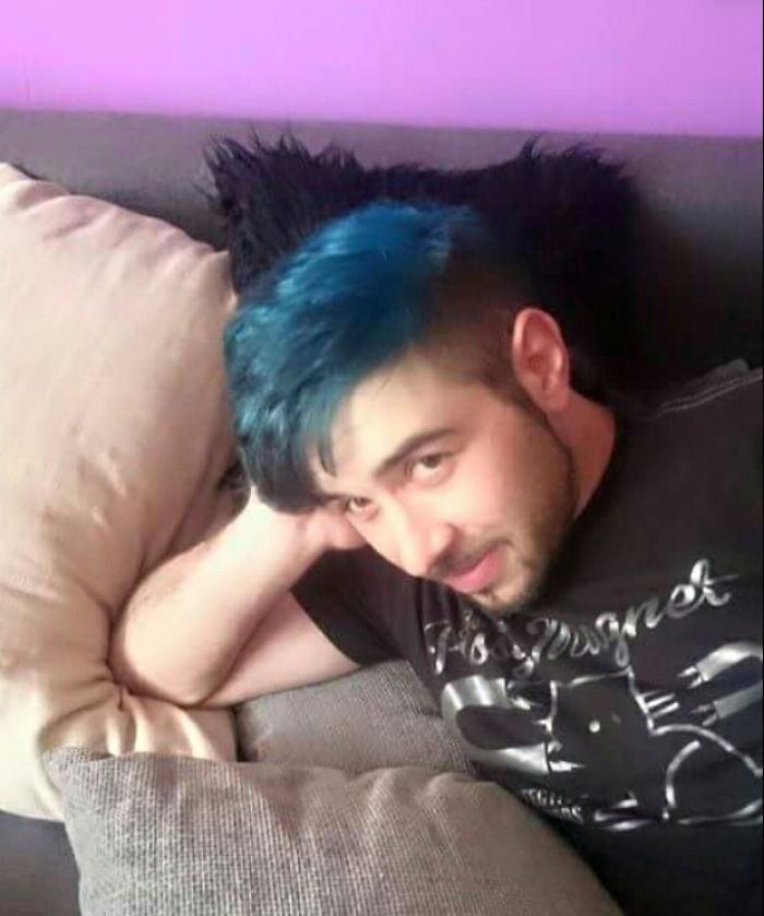 Merman Trend: Men Are Dyeing Their Hair With Incredibly Vivid Colors Merman Trend: Men Are Dyeing Their Hair With Incredibly Vivid Colors