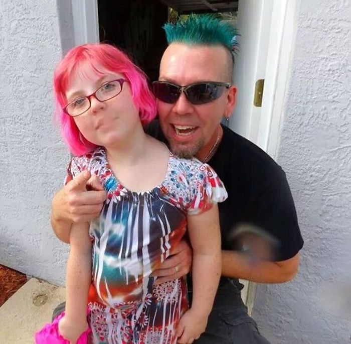 Merman Trend: Men Are Dyeing Their Hair With Incredibly Vivid Colors Merman Trend: Men Are Dyeing Their Hair With Incredibly Vivid Colors