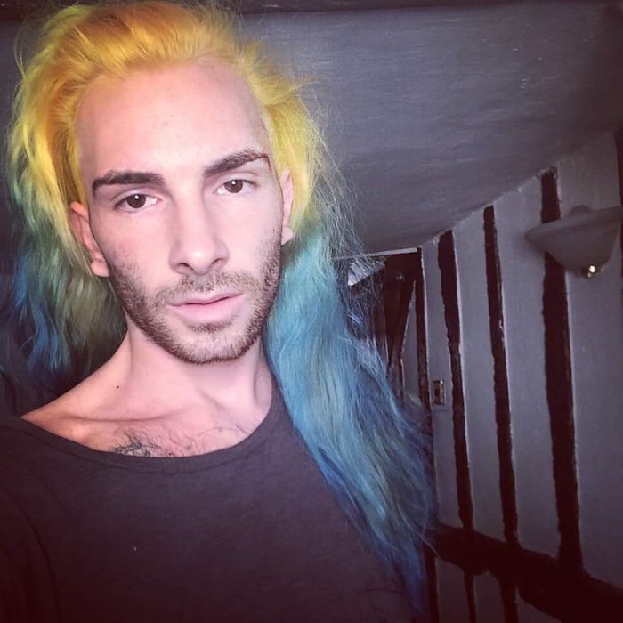 Merman Trend: Men Are Dyeing Their Hair With Incredibly Vivid Colors Merman Trend: Men Are Dyeing Their Hair With Incredibly Vivid Colors