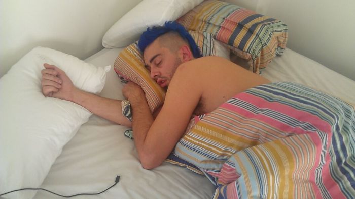 Merman Trend: Men Are Dyeing Their Hair With Incredibly Vivid Colors Merman Trend: Men Are Dyeing Their Hair With Incredibly Vivid Colors