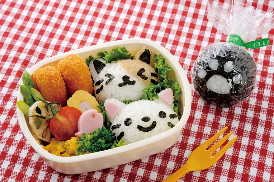 Turn Rice Balls Into Cute Kitties With This Purrfect Omusubi Kit Turn Rice Balls Into Cute Kitties With This Purrfect Omusubi Kit