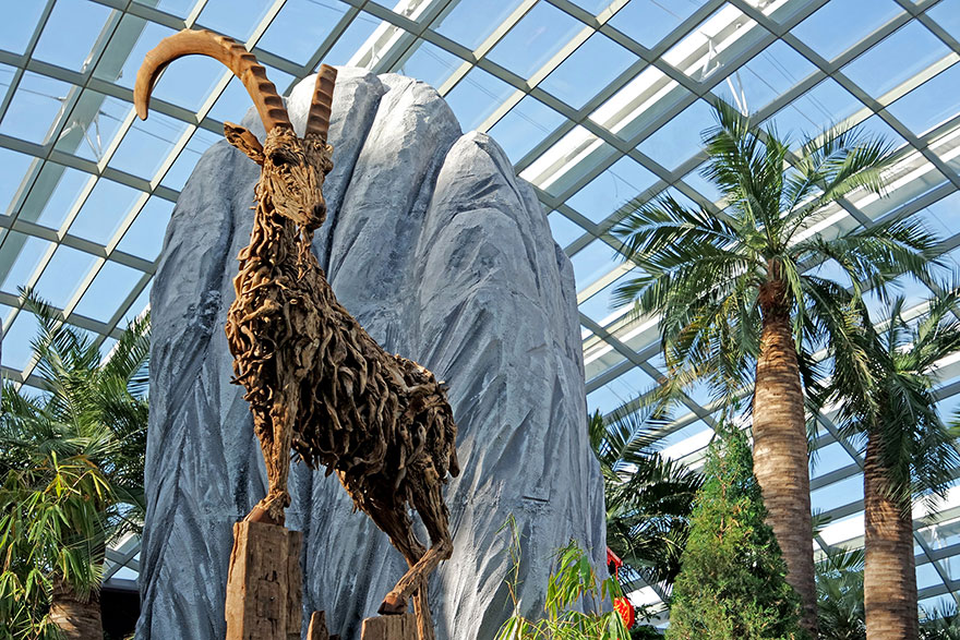 Driftwood Dragons And Beast Sculptures By James Doran-Webb Driftwood Dragons And Beast Sculptures By James Doran-Webb