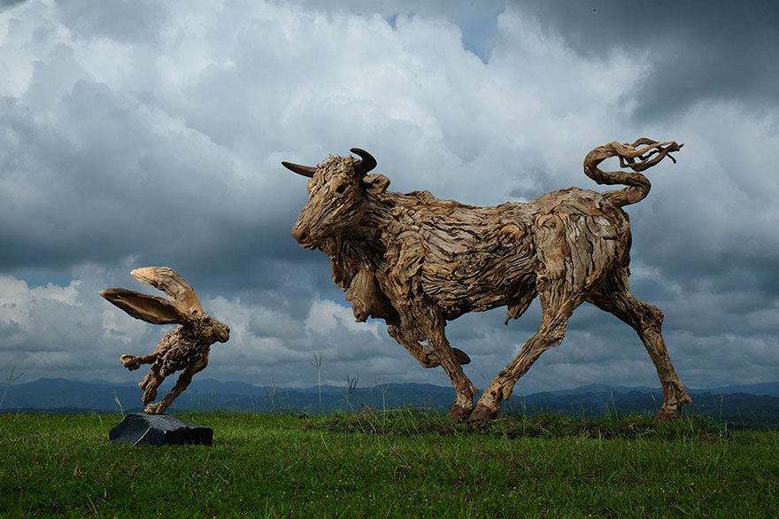 Driftwood Dragons And Beast Sculptures By James Doran-Webb Driftwood Dragons And Beast Sculptures By James Doran-Webb