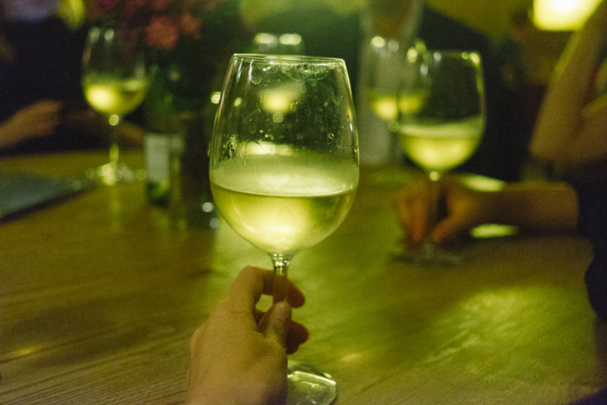 Bride Decides To Be Her Own Wedding Photographer And The Result Is Better Than Most Wedding Photos Bride Decides To Be Her Own Wedding Photographer And The Result Is Better Than Most Wedding Photos