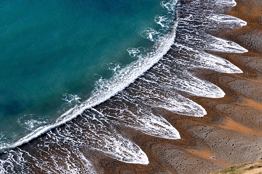 Mysterious Beach Patterns That Scientists Can’t Explain Mysterious Beach Patterns That Scientists Can’t Explain