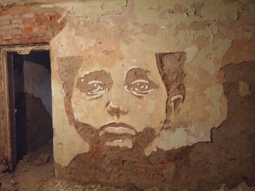 Street Artists Transformed This Abandoned Factory Into An Art Gallery Street Artists Transformed This Abandoned Factory Into An Art Gallery