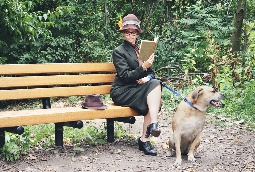 Couple Recreates ‘101 Dalmatians’ Intro For Their Engagement Photoshoot Couple Recreates ‘101 Dalmatians’ Intro For Their Engagement Photoshoot