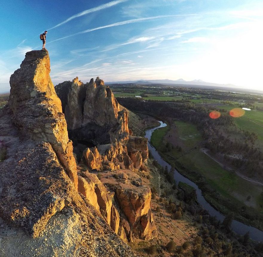 I Turned My Grandma’s Old Van Into A Mobile Home So I Could Travel Across North America I Turned My Grandma’s Old Van Into A Mobile Home So I Could Travel Across North America