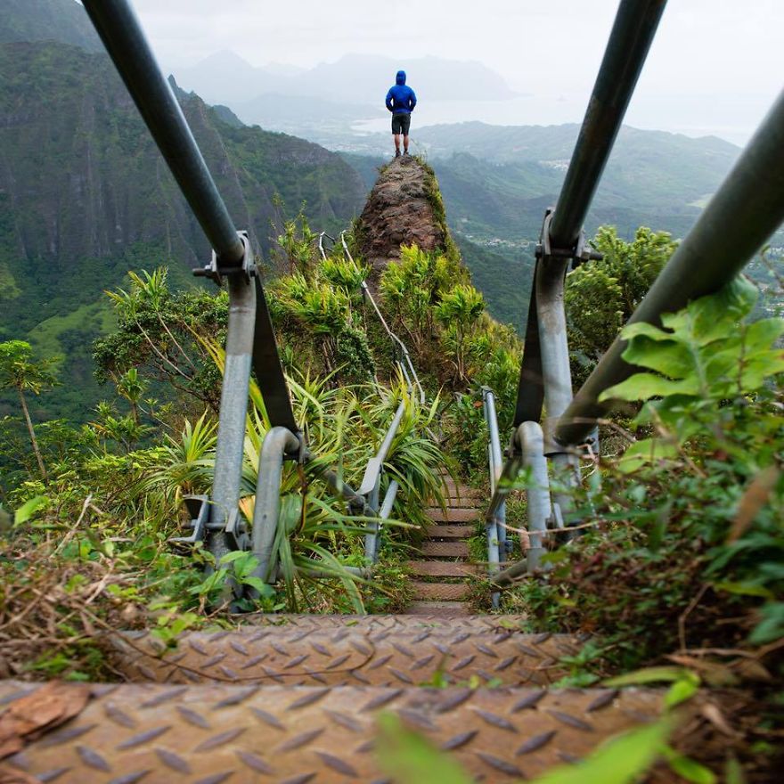 I Turned My Grandma’s Old Van Into A Mobile Home So I Could Travel Across North America I Turned My Grandma’s Old Van Into A Mobile Home So I Could Travel Across North America