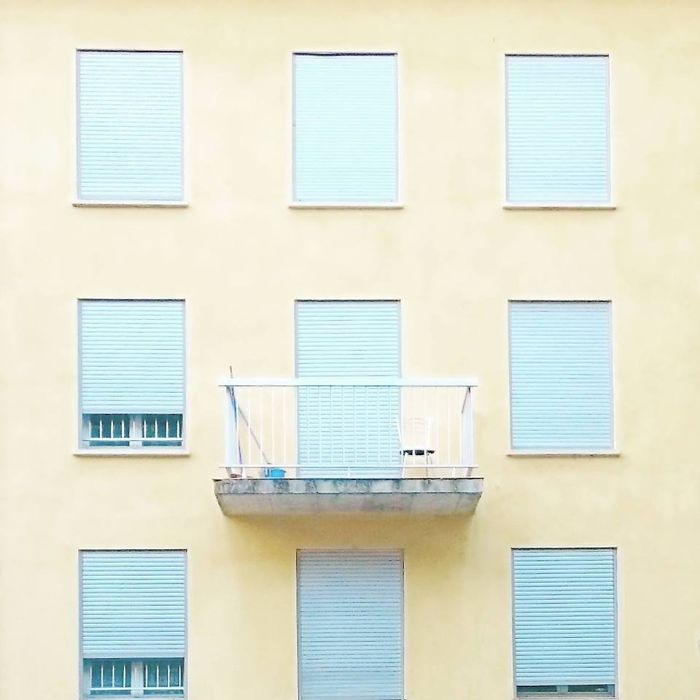 Student Captures Minimalistic Beauty Of Urban Geometry