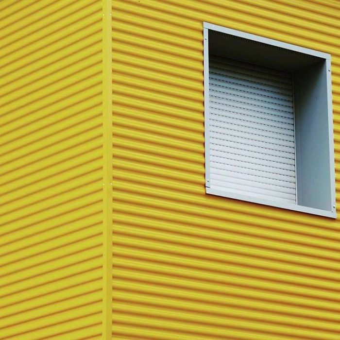 Student Captures Minimalistic Beauty Of Urban Geometry