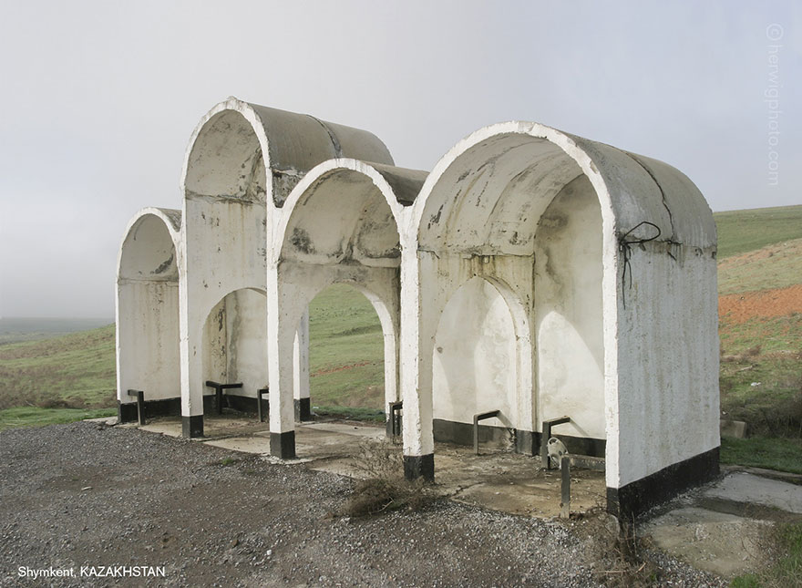 Photographer Travels 30,000km Documenting Soviet Bus Stops And Is Accused Of Spying