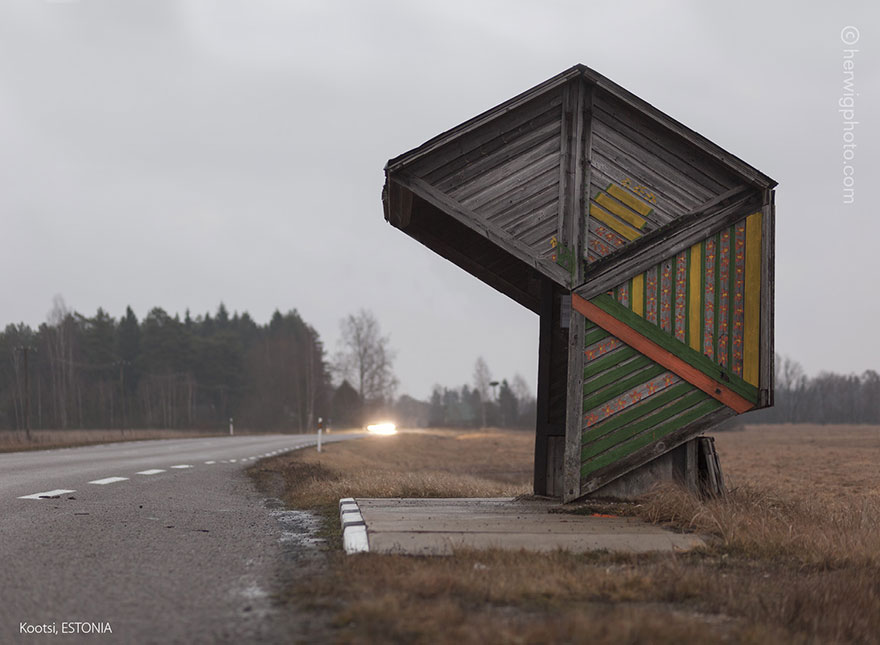 Photographer Travels 30,000km Documenting Soviet Bus Stops And Is Accused Of Spying